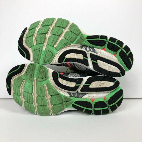 Saucony Hurricane 16 Women's Athletic Running Shoe - Picture 7 of 8